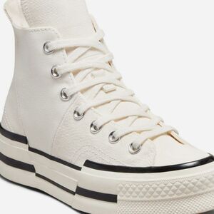 Converse Chuck Taylor All-Star Chuck 70 High Top Sneakers